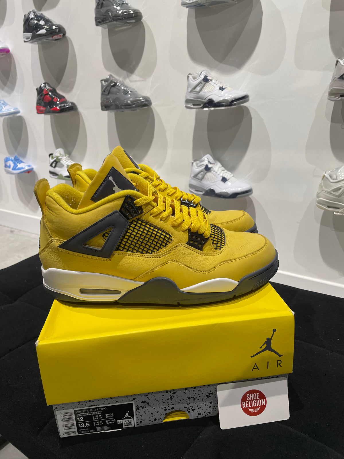 AIR JORDAN 4 RETRO &#39;LIGHTNING&#39; 2021